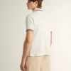 Tricou polo pentru bărbați din tricot perforat alb cu detalii în dungi burgund Tricou polo pentru bărbați din tricot perforat alb cu detalii în dungi burgund