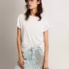 Tricou slim fit pentru femei, în alb, cu aspect uzat Tricou slim fit pentru femei, în alb, cu aspect uzat