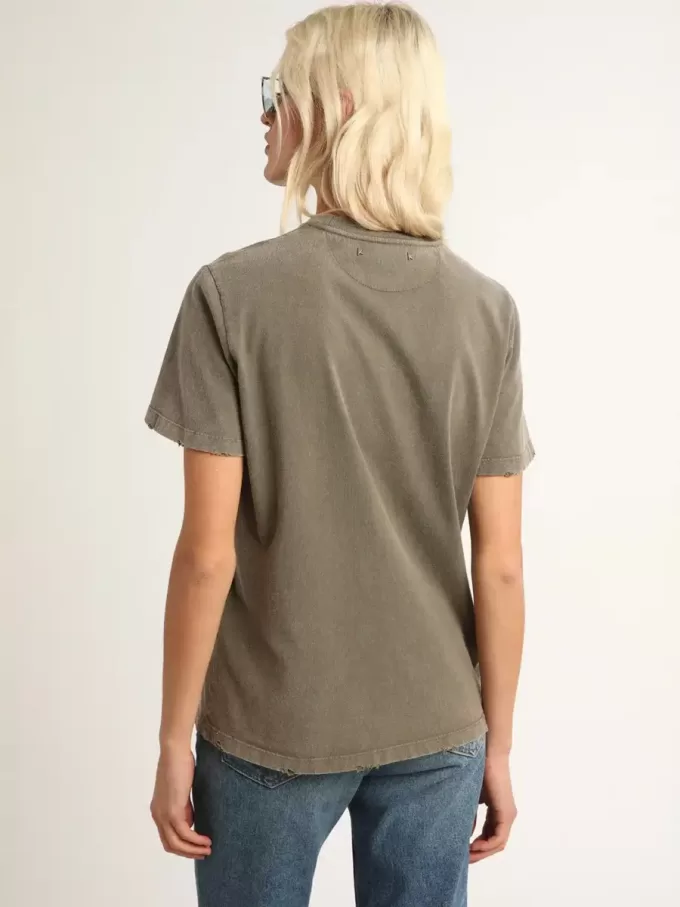 Tricou verde măslin, croi normal, cu inscripție aurie pe față