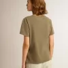 Tricou verde măslin pentru femei, cu inscripție aurie Tricou verde măslin pentru femei, cu inscripție aurie