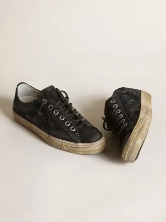 V-Star din denim albastru închis cu stea și vârf din piele neagră V-Star din denim albastru închis cu stea și vârf din piele neagră