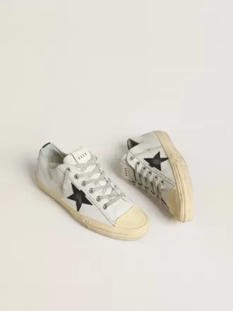 V-Star din piele cu stea și călcâi din piele neagră cu imprimeu crocodil V-Star din piele cu stea și călcâi din piele neagră cu imprimeu crocodil