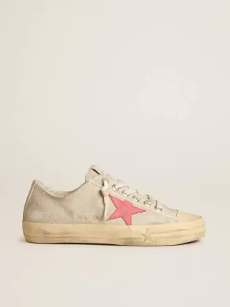 V-Star pentru femei din pânză gri deschis cu stea din piele roșie V-Star pentru femei din pânză gri deschis cu stea din piele roșie