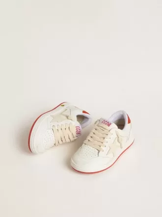 Young Ball Star din piele, cu stea de culoare crem și căptușeală din piele roșie Young Ball Star din piele, cu stea de culoare crem și căptușeală din piele roșie