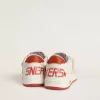 Young Ball Star din piele, cu stea de culoare crem și căptușeală din piele roșie Young Ball Star din piele, cu stea de culoare crem și căptușeală din piele roșie