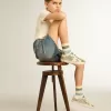 Young Old School în platină strălucitoare, cu stea din piele și bandă pe călcâi Young Old School în platină strălucitoare, cu stea din piele și bandă pe călcâi